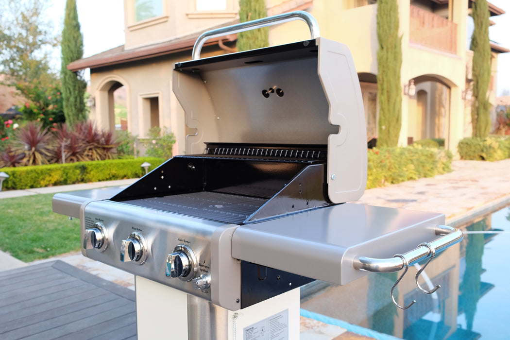 Kenmore - 3 Burner Pedestal Gas Grill - Pearl